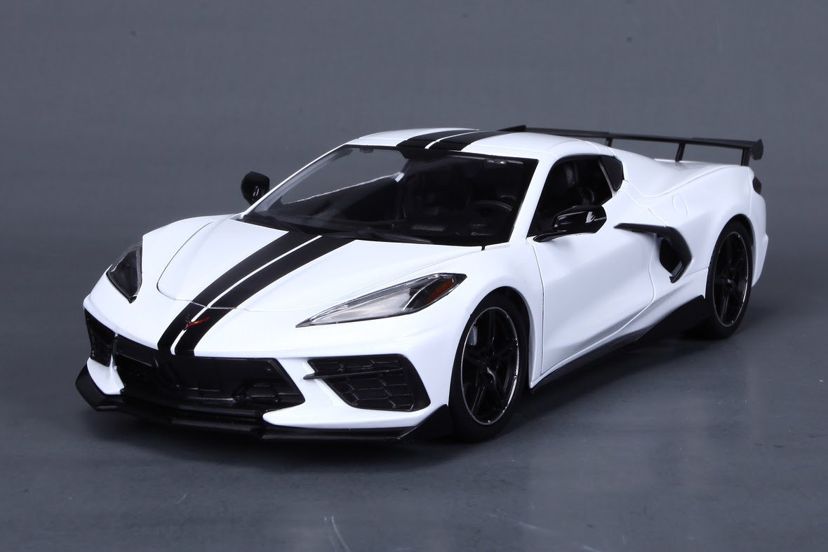 2020 Corvette Stingray (C8) Black: No package: Image 8