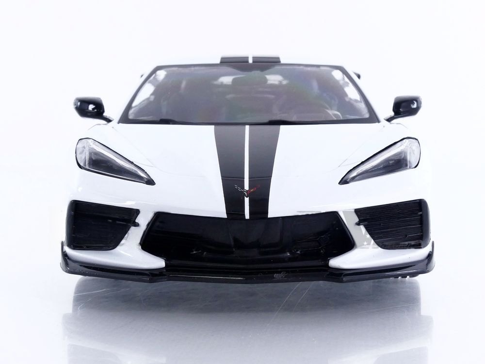 2020 Corvette Stingray (C8) Black: No package: Image 14