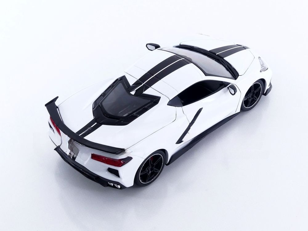 2020 Corvette Stingray (C8) Black: No package: Image 7