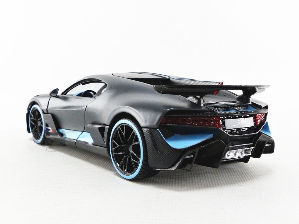 2018 Divo Black: No package: Image 3