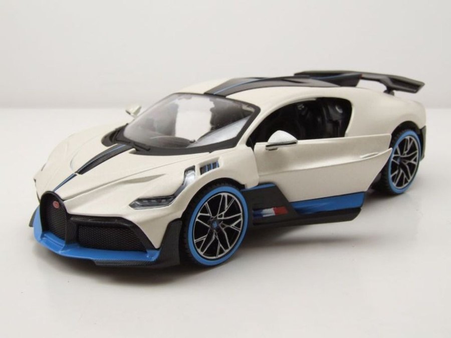 2018 Divo White: No package: Image 11