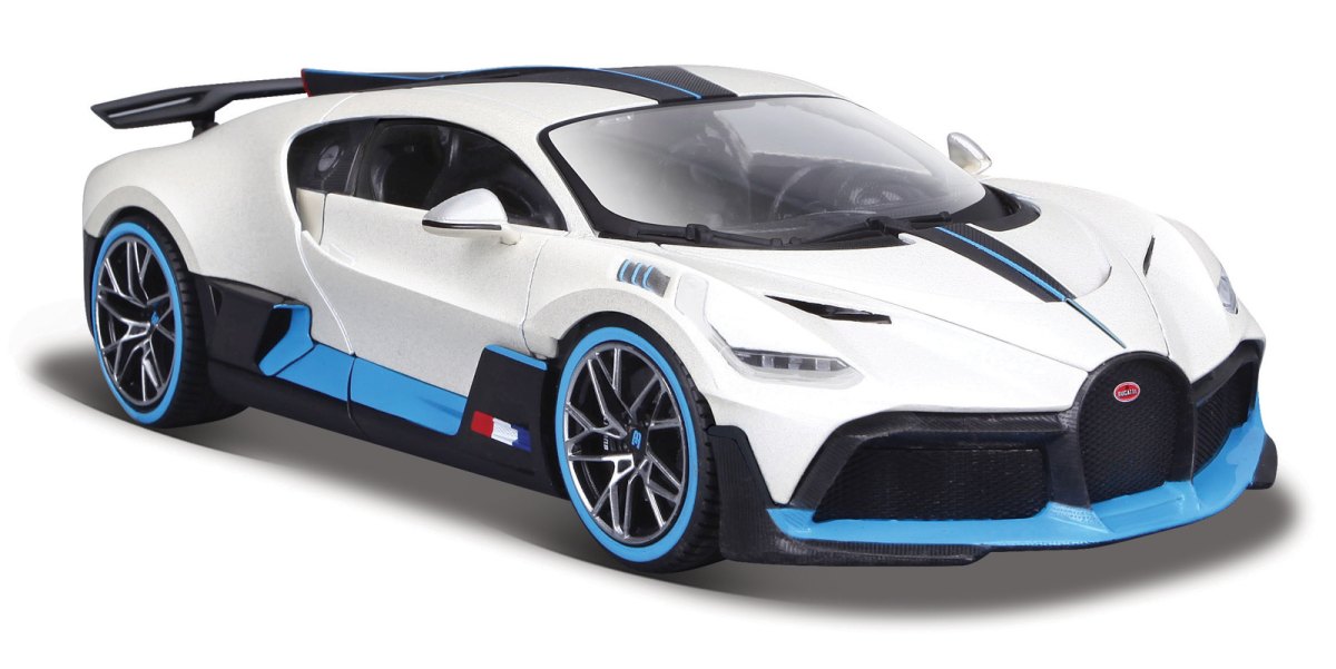 2018 Divo White: No package: Image 17