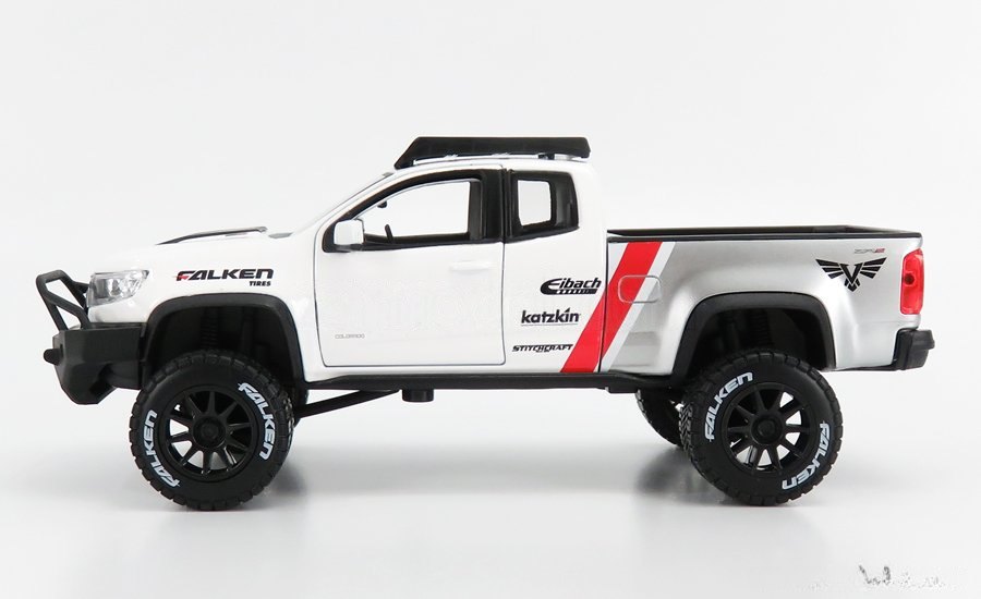 2017 Colorado ZR2 PICK UP: No package: Image 6