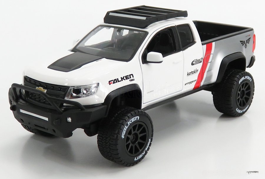 2017 Colorado ZR2 PICK UP: No package: Image 2