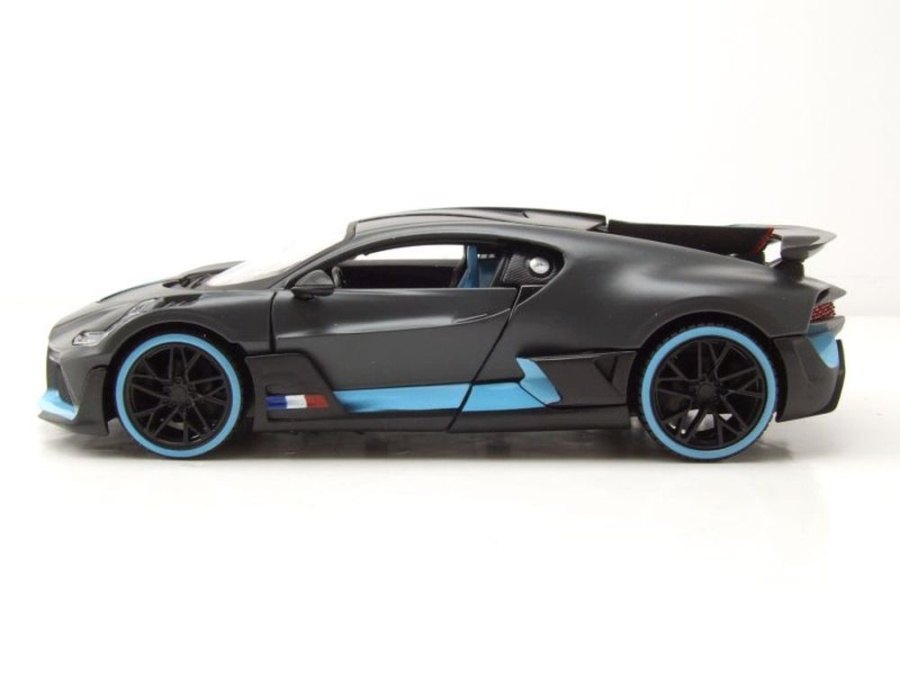 2018 Divo Black: No package: Image 4