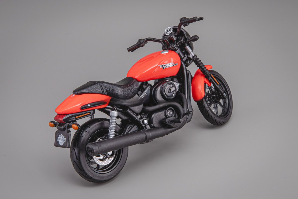2015 Street 750 Black: No package: Image 9