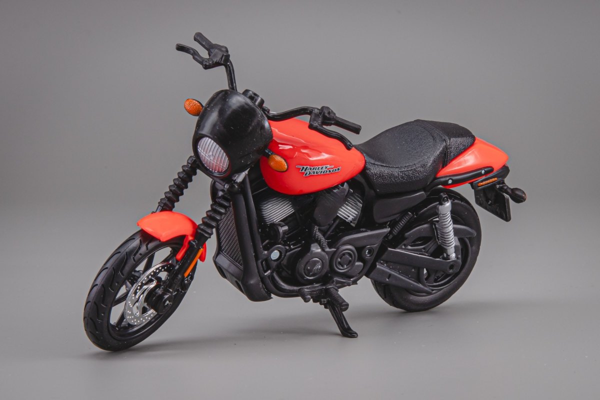 2015 Street 750 Black: No package: Image 8