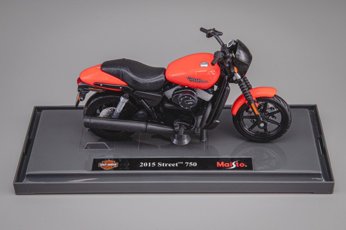 2015 Street 750 Black: No package: Image 10