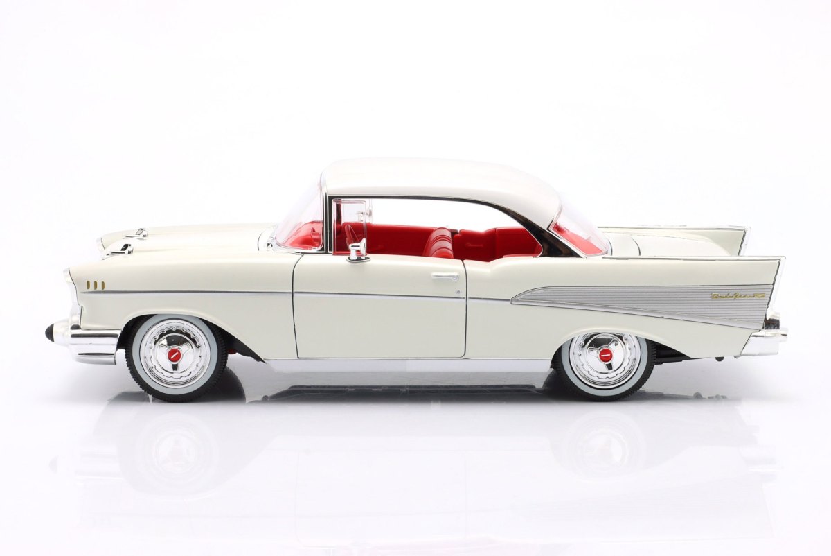 1957 Bel Air Coupe White: No package: Image 13