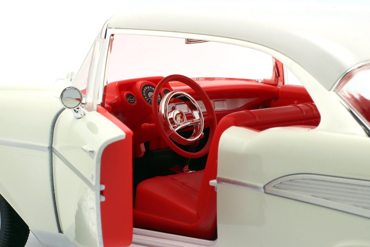 1957 Bel Air Coupe White: No package: Image 14