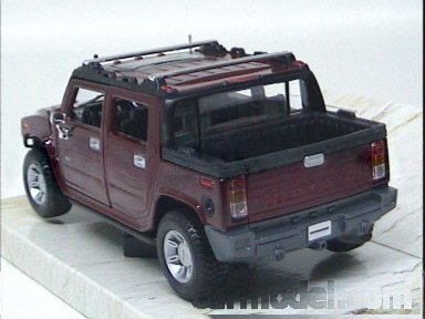 2003 H2 SUT Concept Red: No package: Image 2