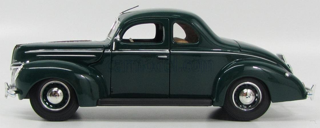 1939 Deluxe 2-Door Blue: No package: Image 3