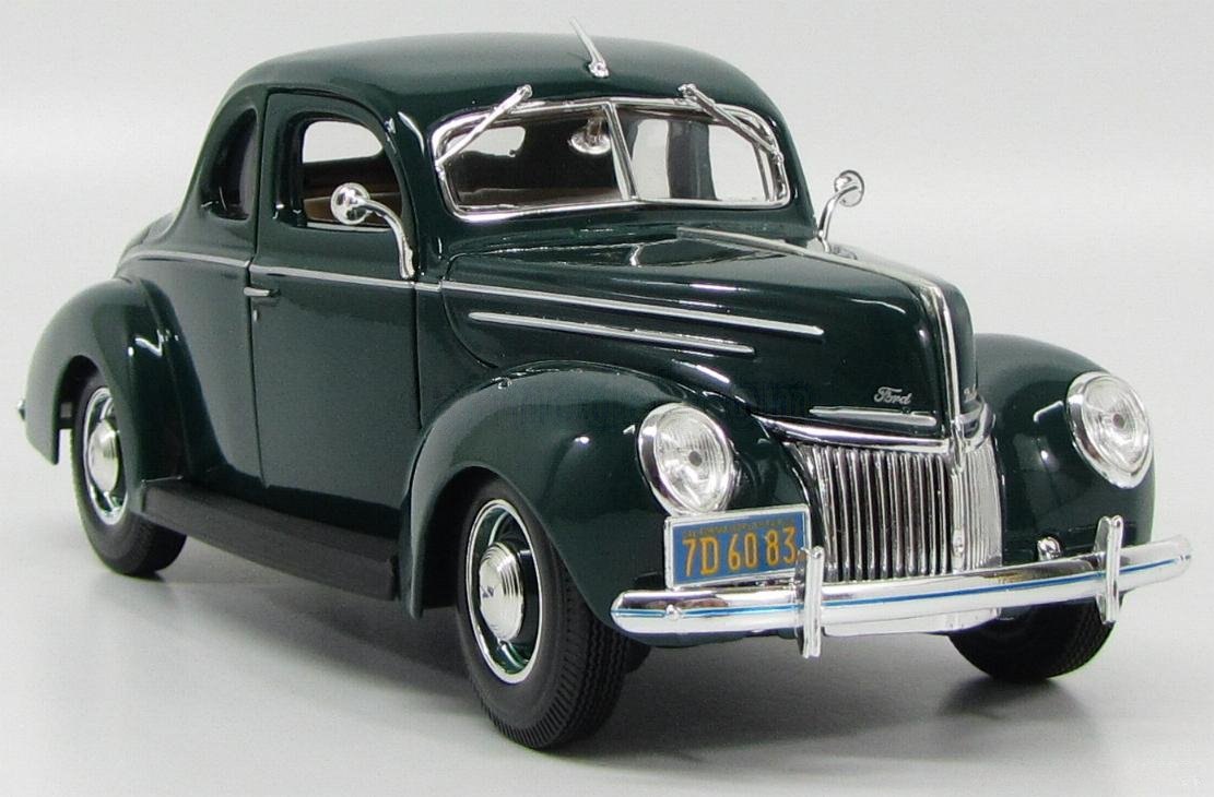 1939 Deluxe 2-Door Blue: No package: Image 4