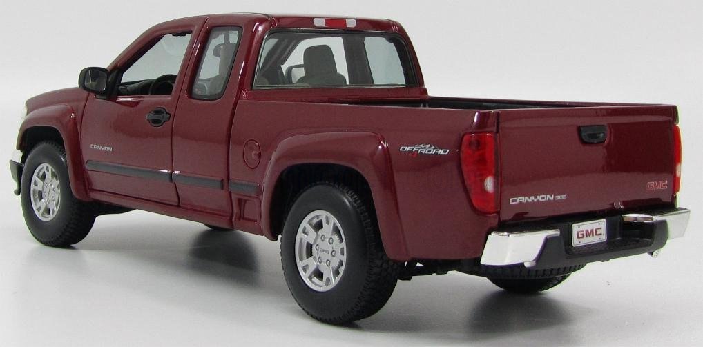 2004 Canyon Pick-UP 2-Door Red: No package: Image 4