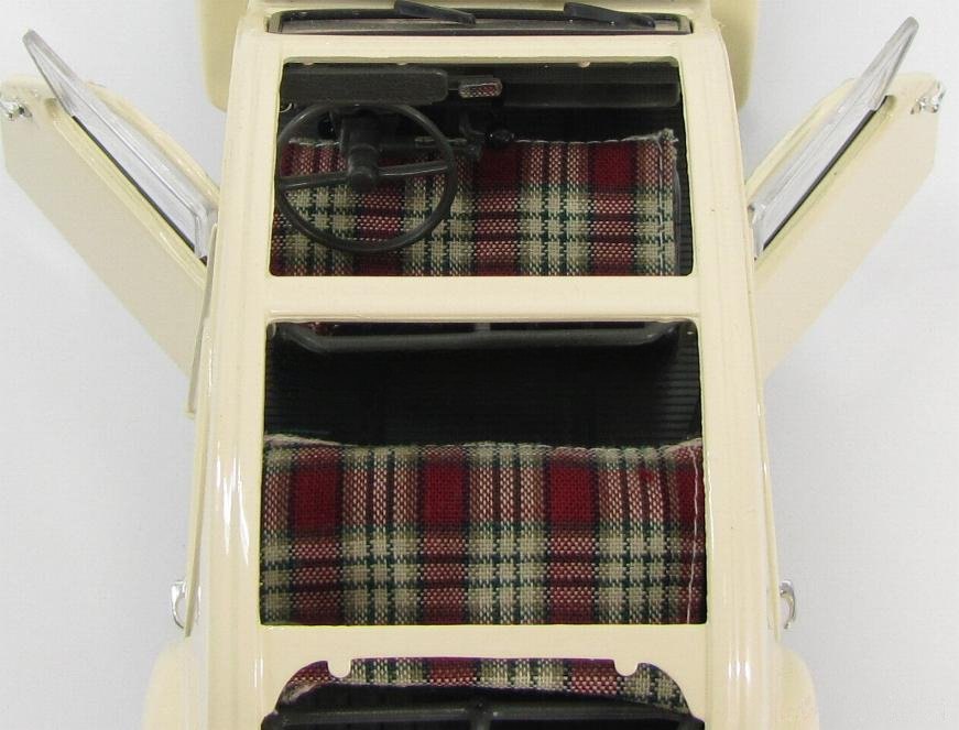 1952 2CV Cream: No package: Image 6