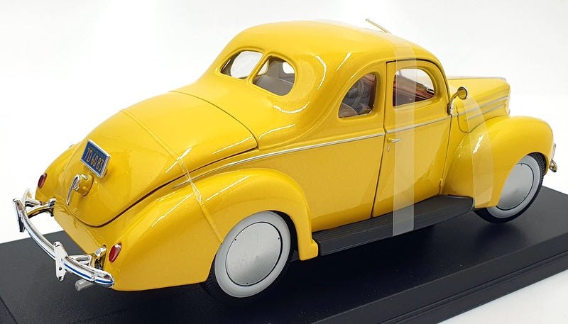 1939 Coupé DELUXE Yellow: No package: Image 2