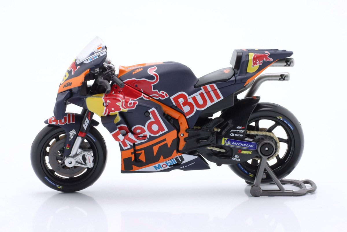 2023 RC16 Red: No package: Image 6