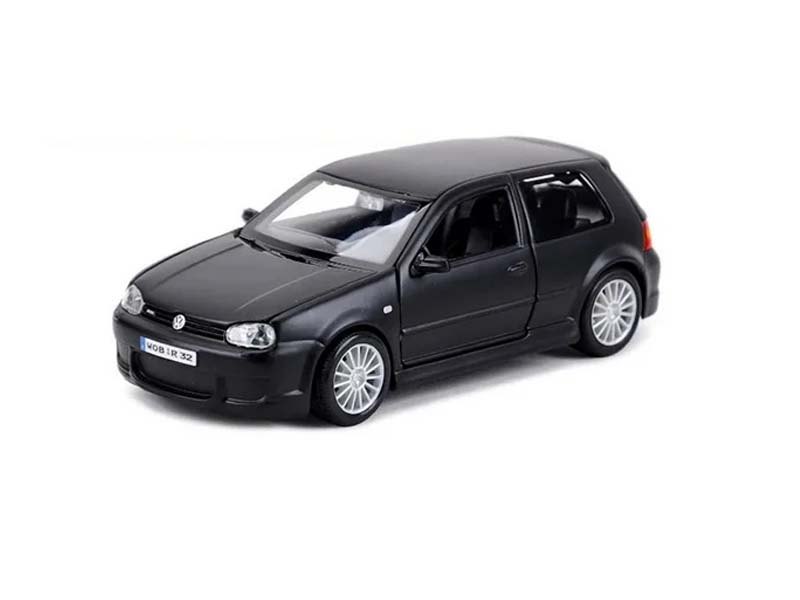 2002 Golf IV R32 3 Doors Black: No package: Image 2