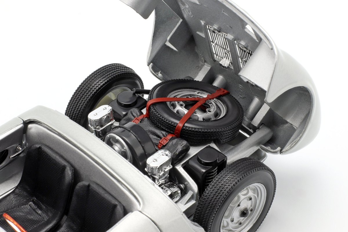 1956 550 A Spyder Silver: No package: Image 19