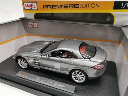 2003 Benz SLR McLaren Blue: No package: Image 3