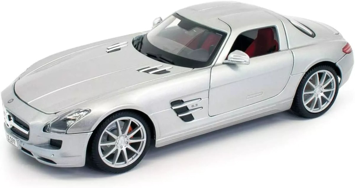 2010 SLS AMG Silver: No package: Image 7