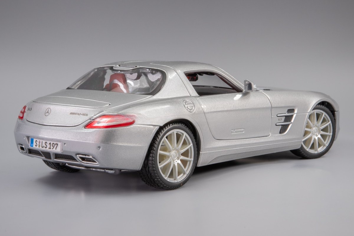 2010 SLS AMG Silver: No package: Image 12