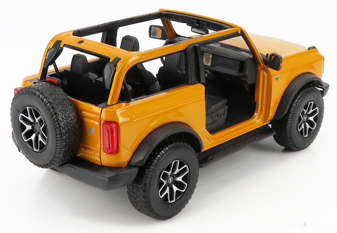 2021 Bronco Badlands Blue: No package: Image 13