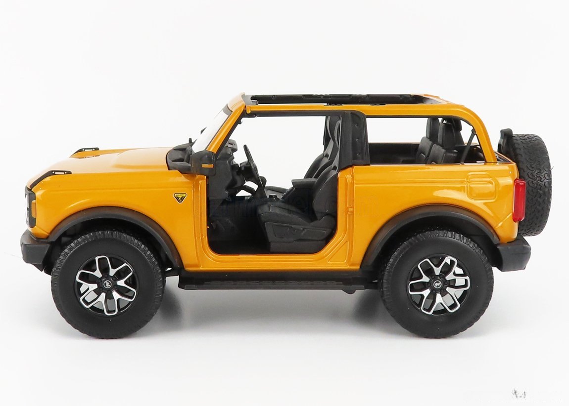 2021 Bronco Badlands Blue: No package: Image 14