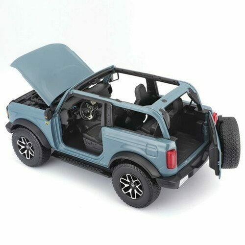 2021 Bronco Badlands Blue: No package: Image 6