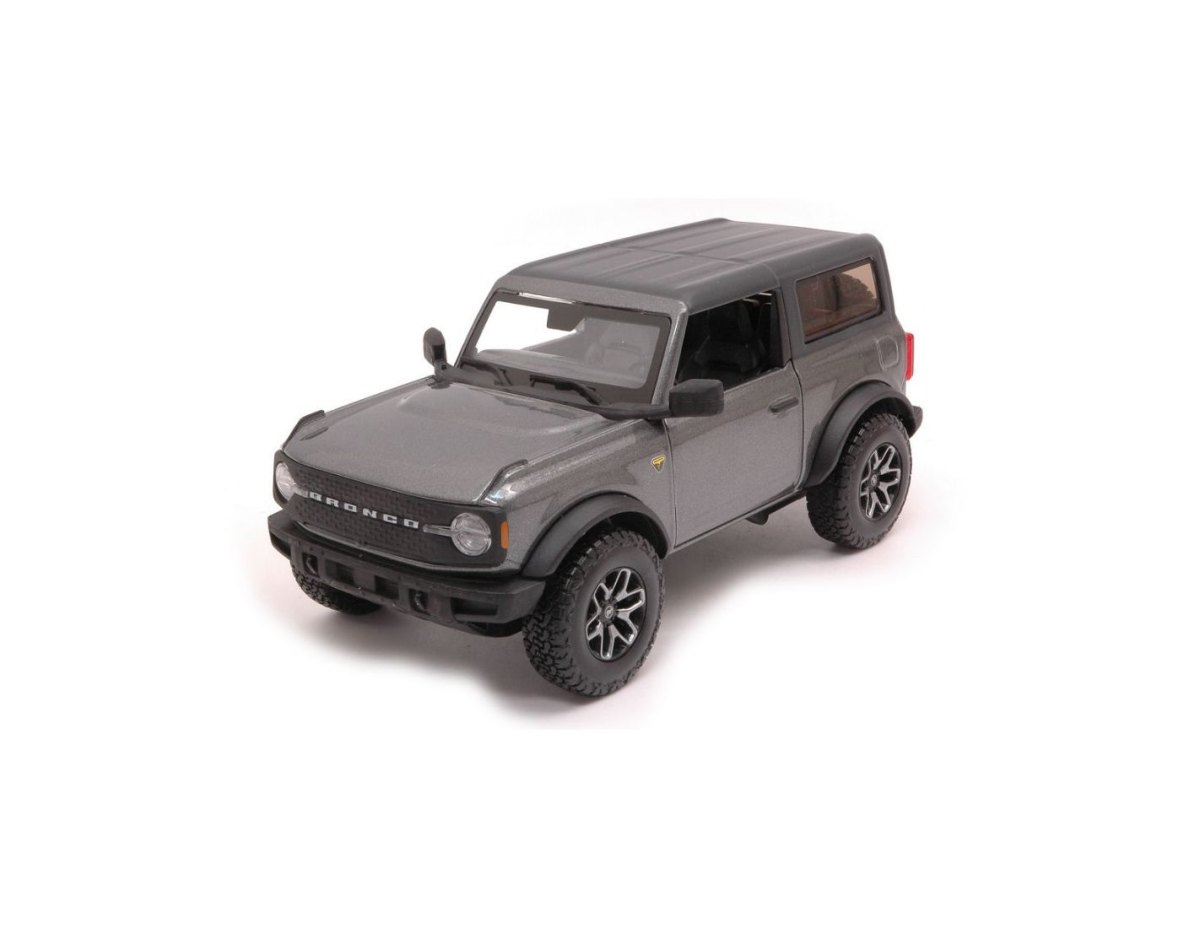 2021 Bronco Badlands Grey: No package: Image 2