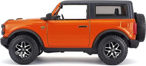 2021 Bronco Badlands Orange: No package: Image 17