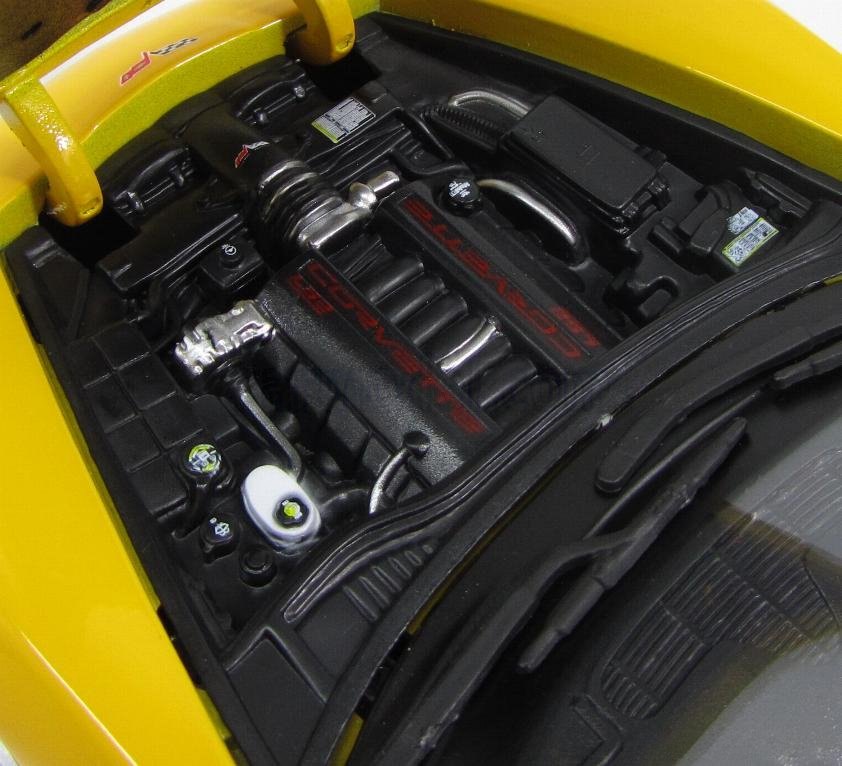 2005 Corvette Yellow: No package: Image 6