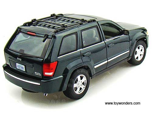 2005 Grand Cherokee Green: No package: Image 5