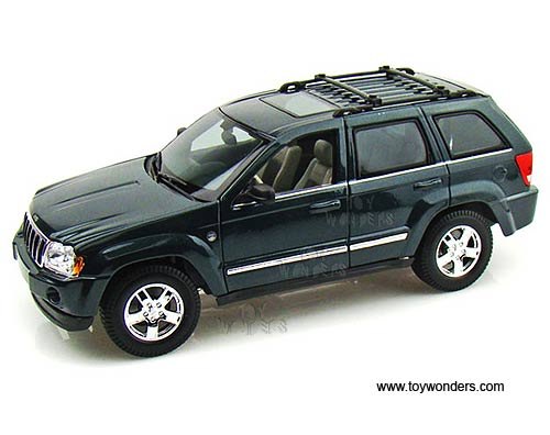 2005 Grand Cherokee Green: No package: Image 2
