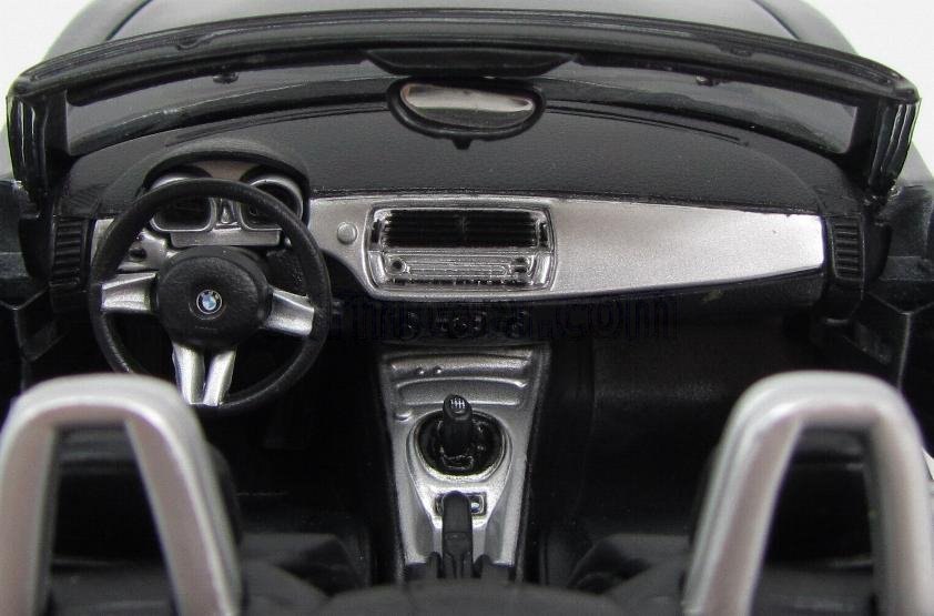 2003 Z4 Roadster/ E85 Grey: No package: Image 7
