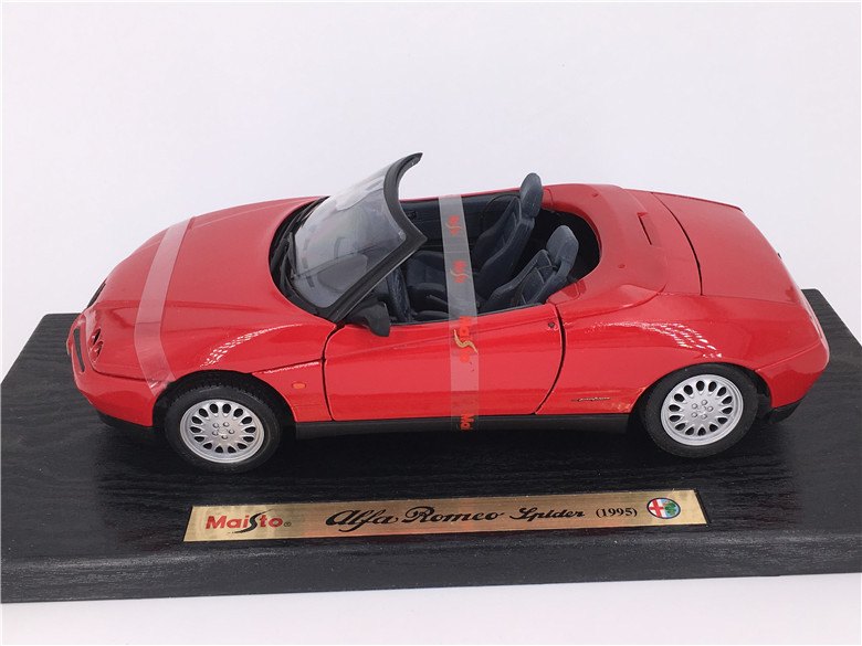 1995 GTV Spider Red: No package: Image 9