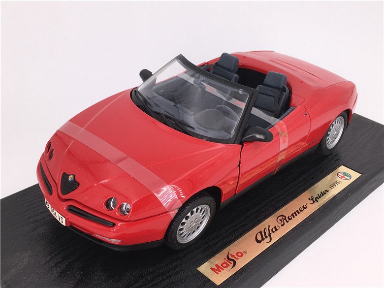 1995 GTV Spider Red: No package: Image 2