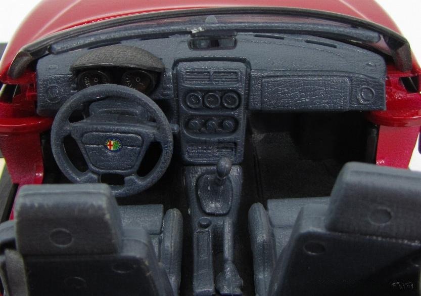 1995 GTV Spider Red: No package: Image 6