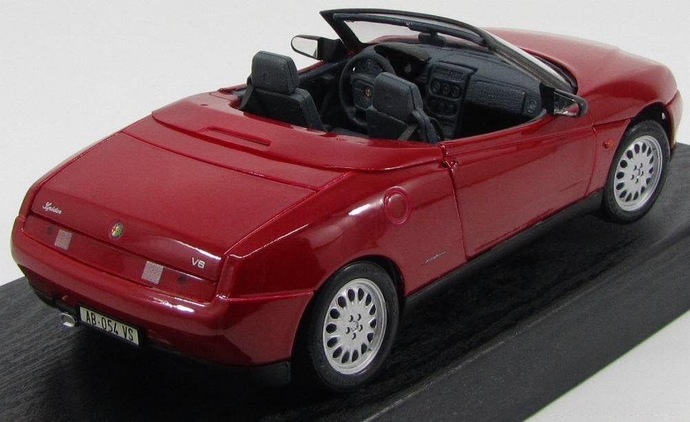 1995 GTV Spider Red: No package: Image 3