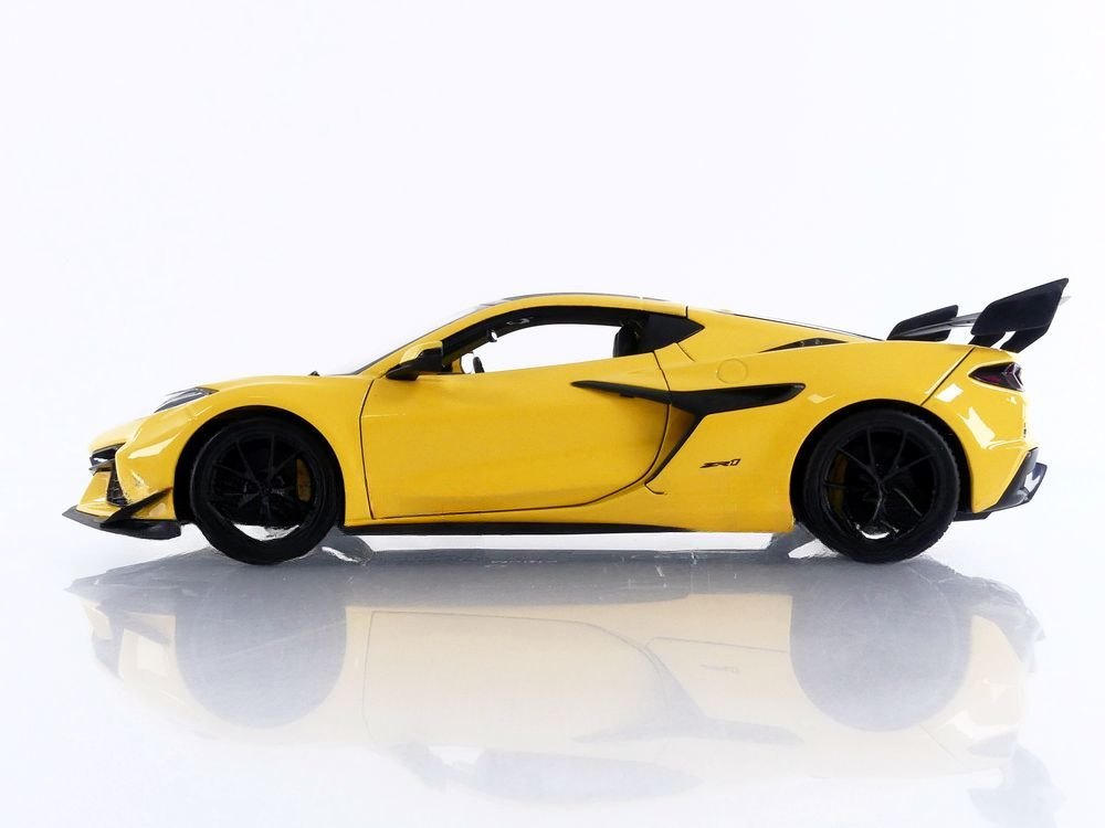 2025 Corvette C7 ZR1: No package: Image 7
