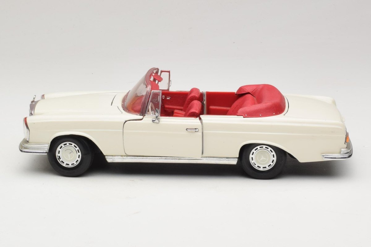 1966 280 SE W108 White: No package: Image 4