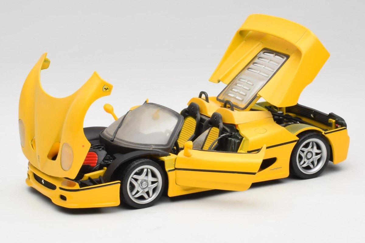 1995 F50 Convertible Yellow: No package: Image 2