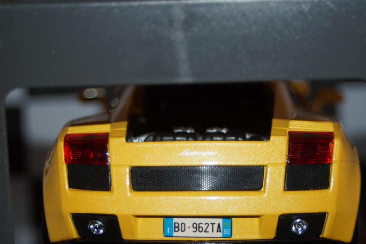 2003 Gallardo Yellow: No package: Image 13