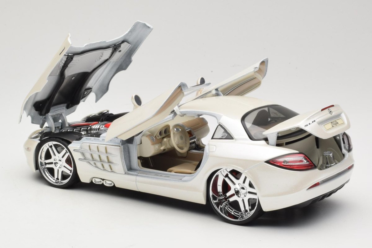 2004 SLR McLaren C199 White: No package: Image 5