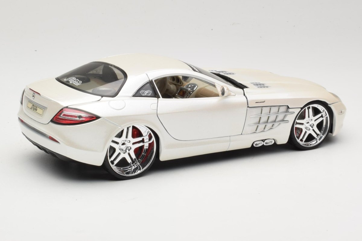 2004 SLR McLaren C199 White: No package: Image 3