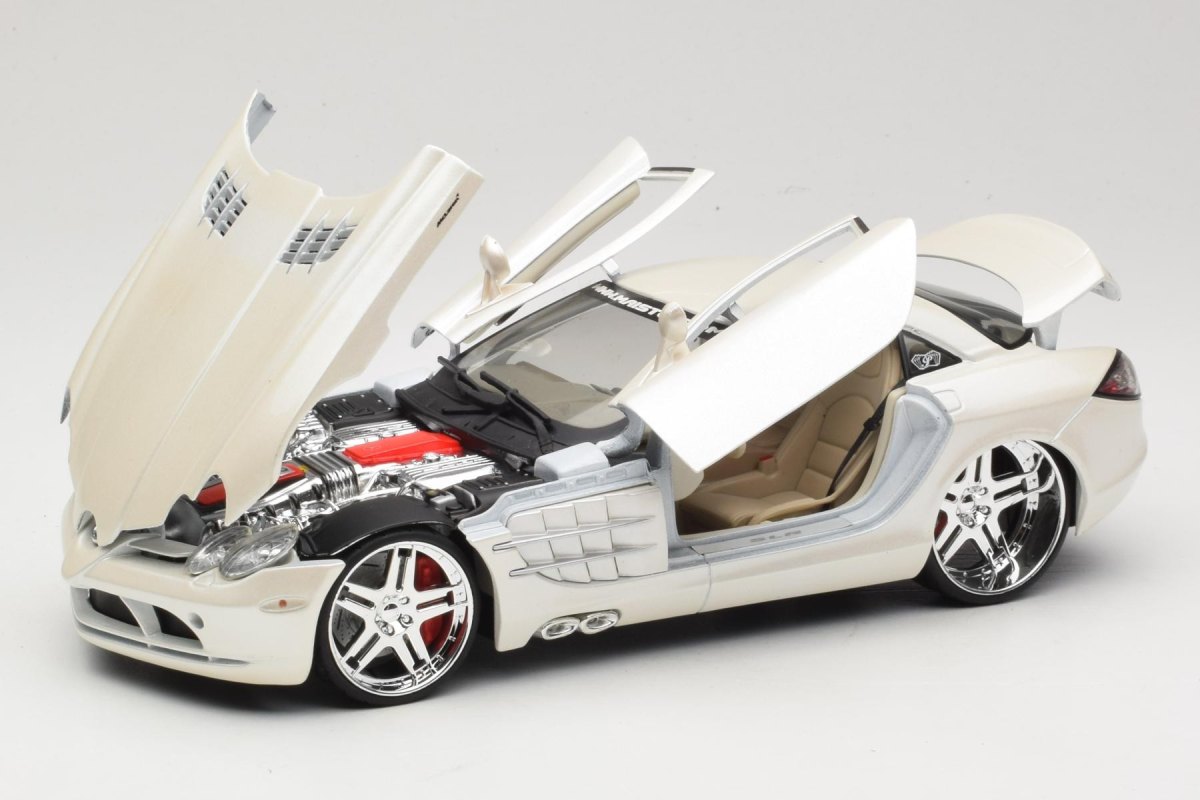 2004 SLR McLaren C199 White: No package: Image 2