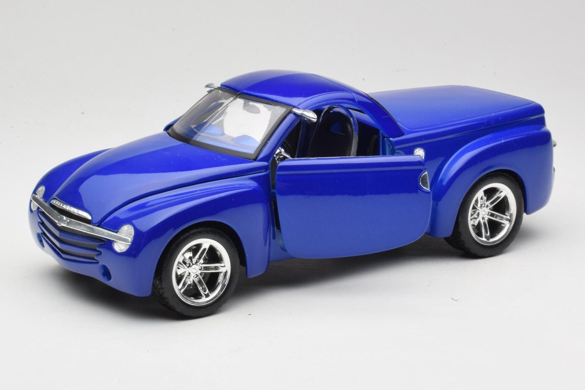 2000 SSR Concept Blue: No package: Image 2