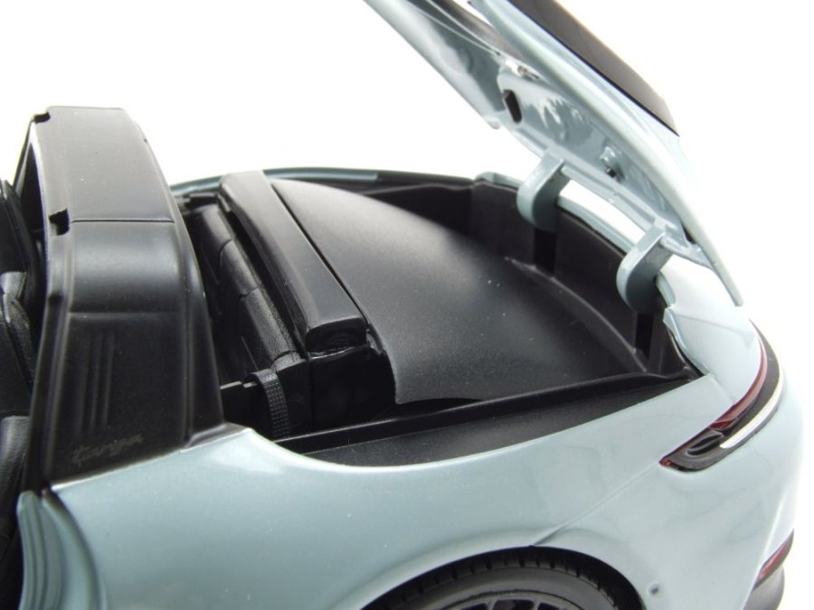 2025 911 (992.2) Targa 4 GTS Blue: No package: Image 13
