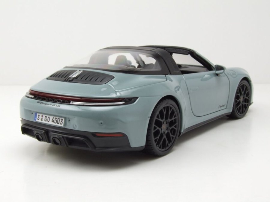 2025 911 (992.2) Targa 4 GTS Blue: No package: Image 3