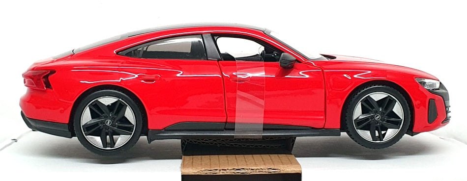 2022 RS e-tron GT Red: No package: Image 5